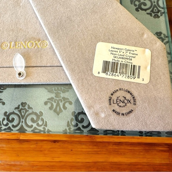 LENOX Newport Galerie 5x7 Picture Frame – Silver & Frosted Glass Design - Picture 5 of 8